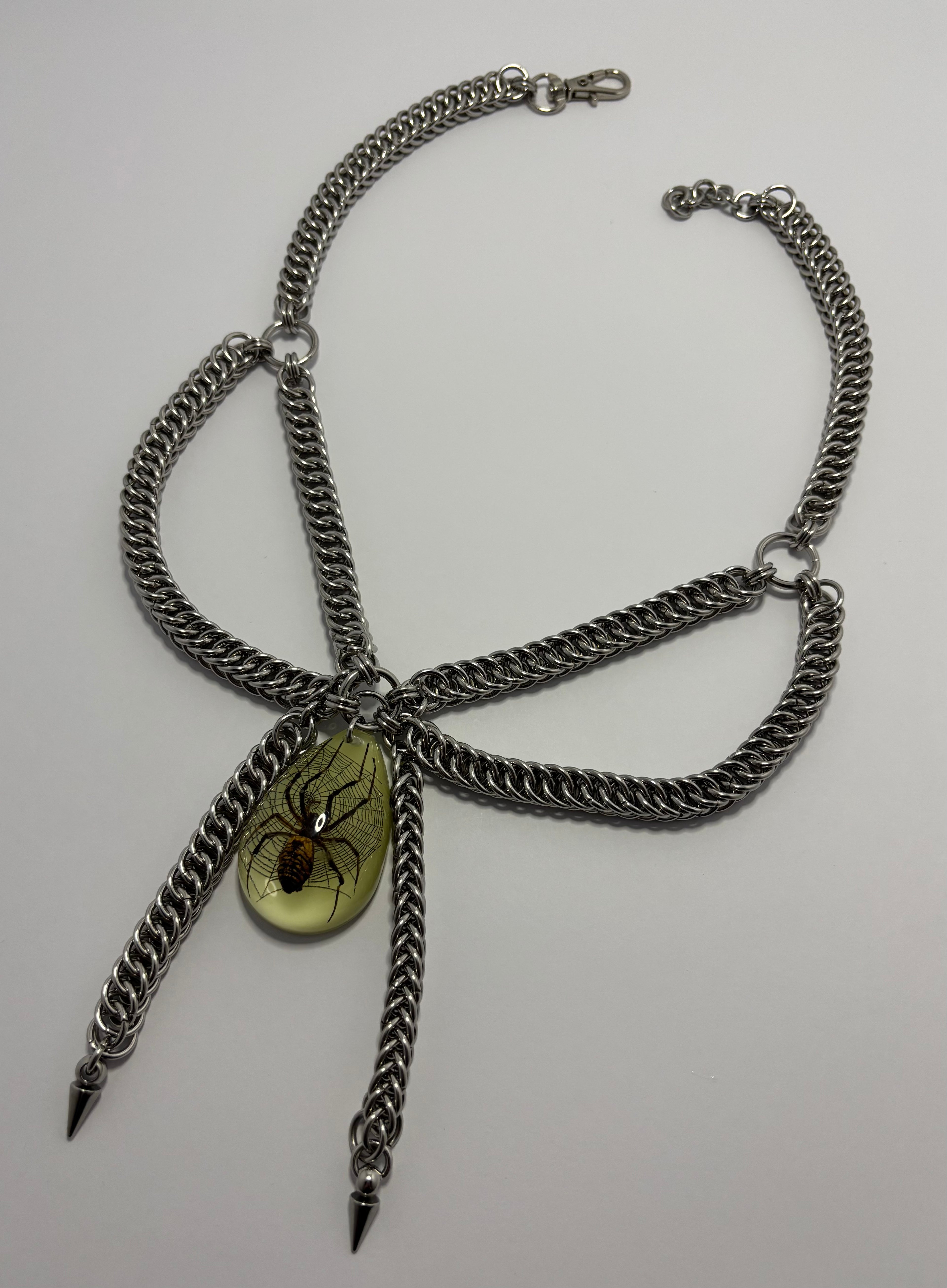 Spider Bow Collar