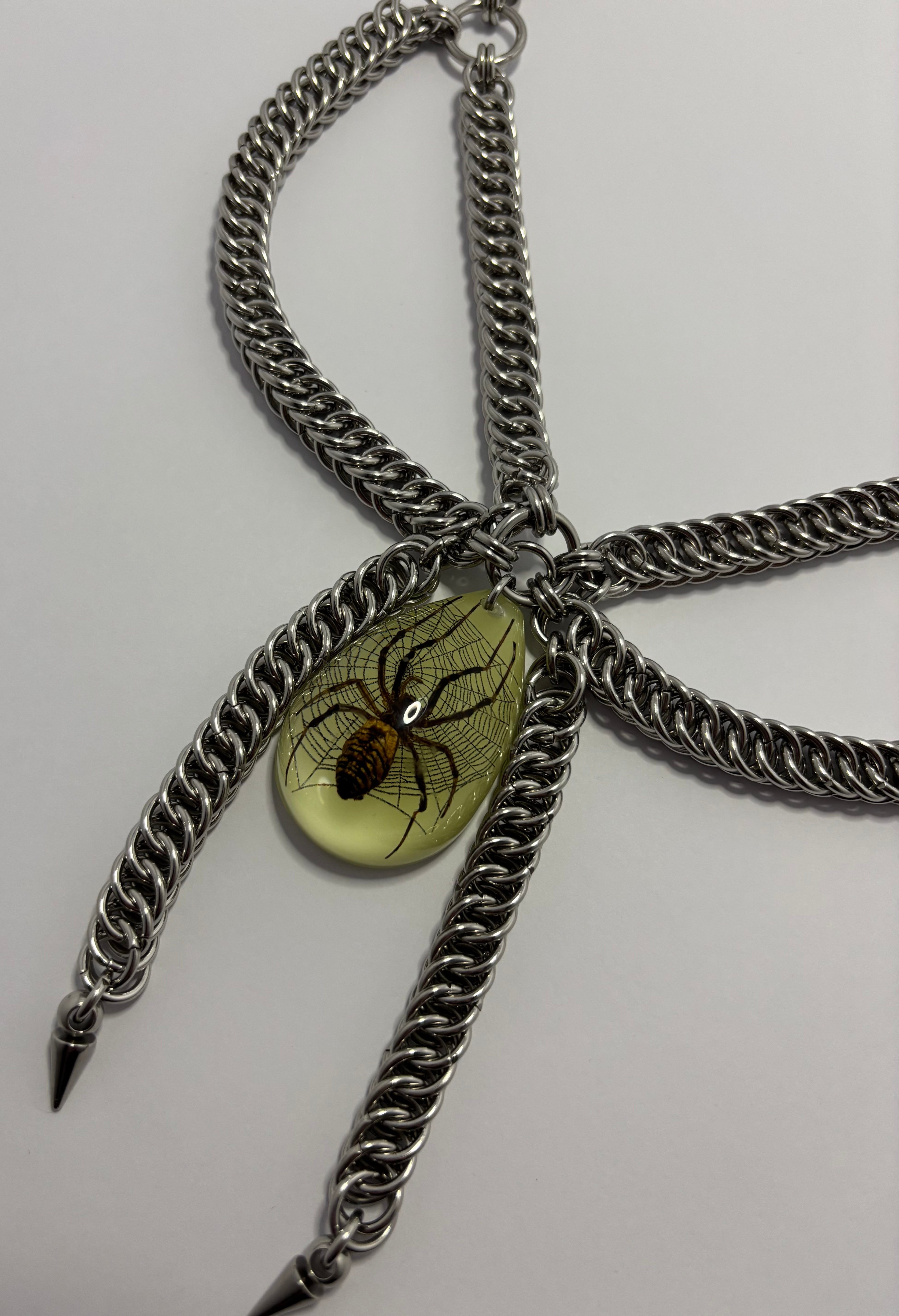 Spider Bow Collar