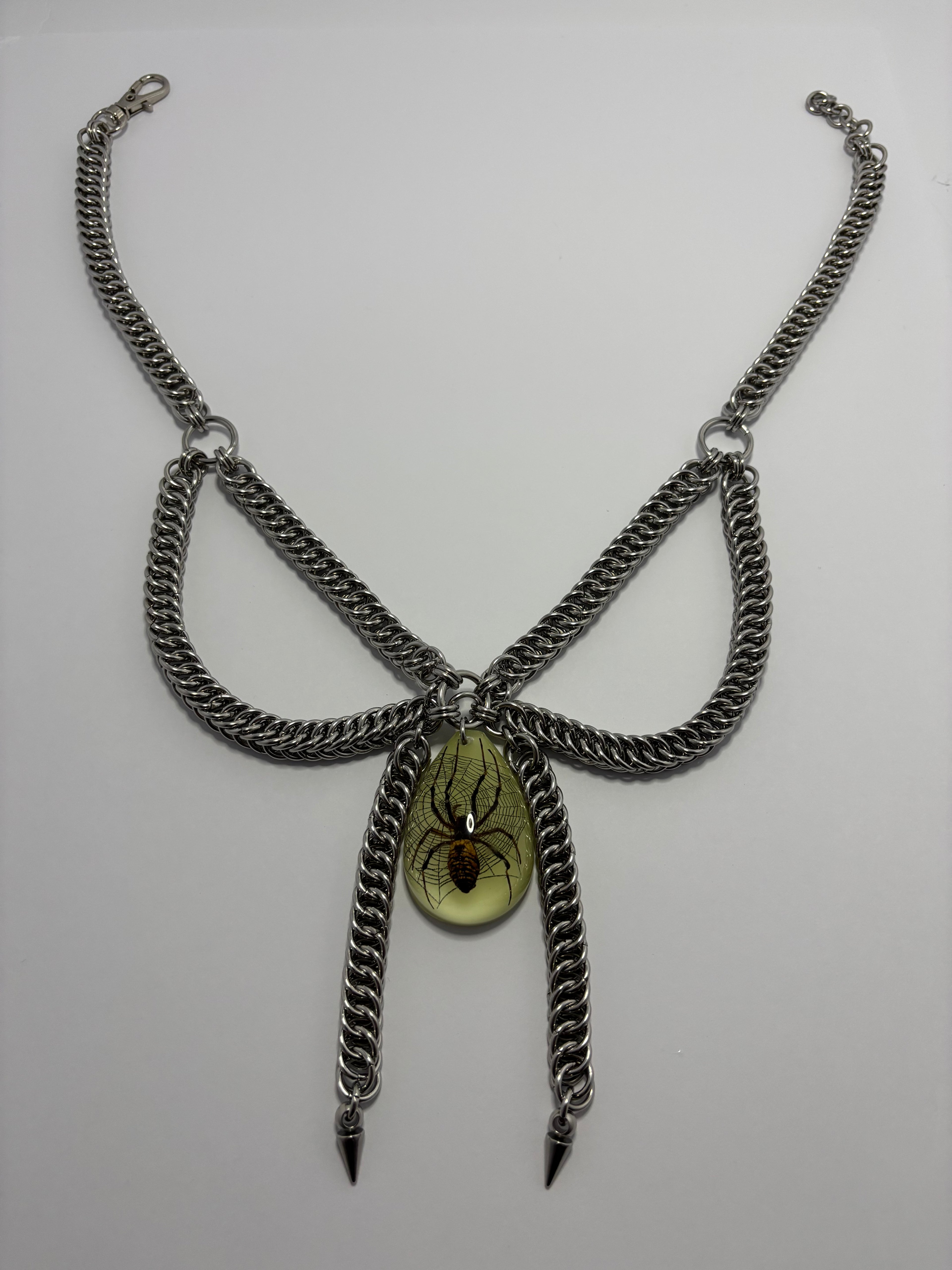 Spider Bow Collar